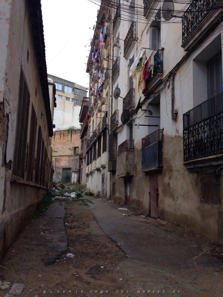 ORAN-Impasse Riga qui donne sur la rue du Cirque.jpg